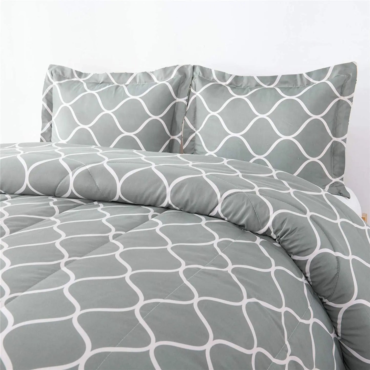 2 Pieces Gray Geometric Polyester Bedding Comforter Set